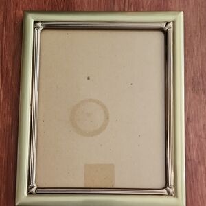 Elegant Gold Picture Frame